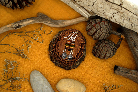 Silver Ammonite – Ohrringe aus 925er Silber & Dzi-Glasperle