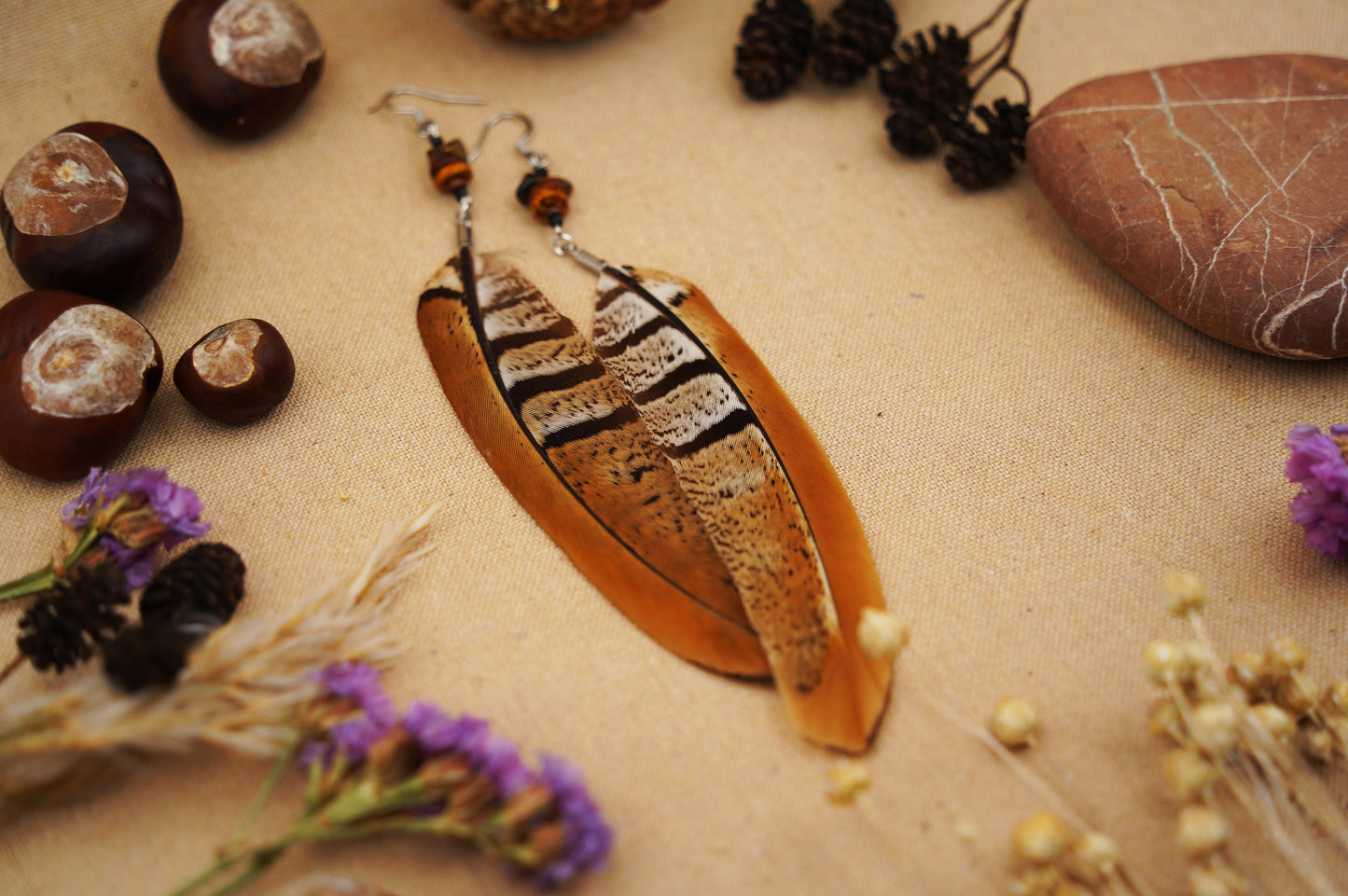 Federohrringe Königsfasan – Boho Schmuck, handgemacht, 13–15 cm, ultraleicht