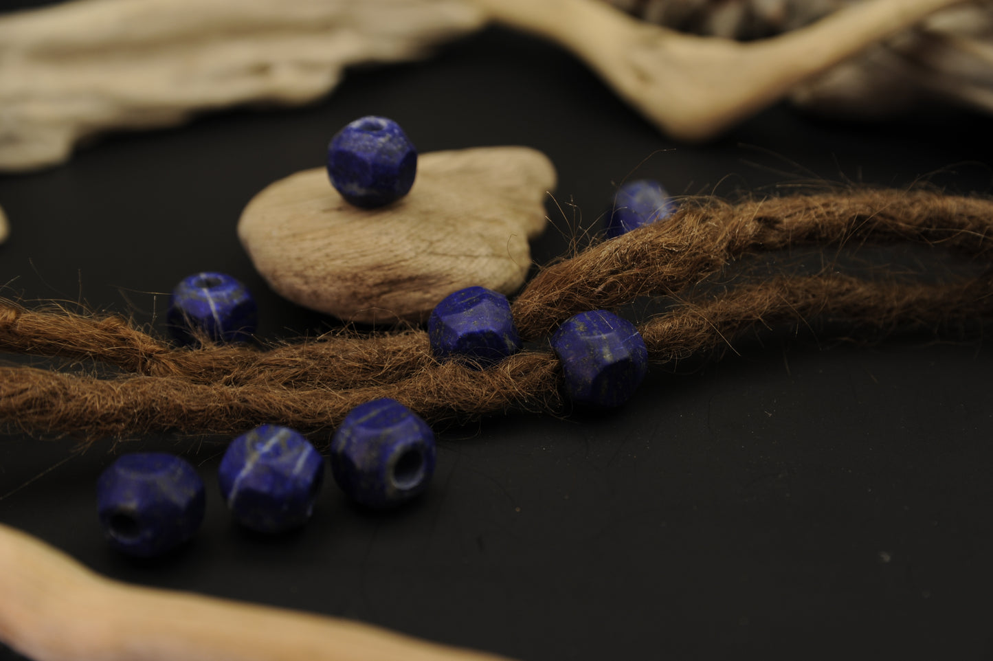 Lapislazuli Dreadlockperlen – Kugel (2er-Set)