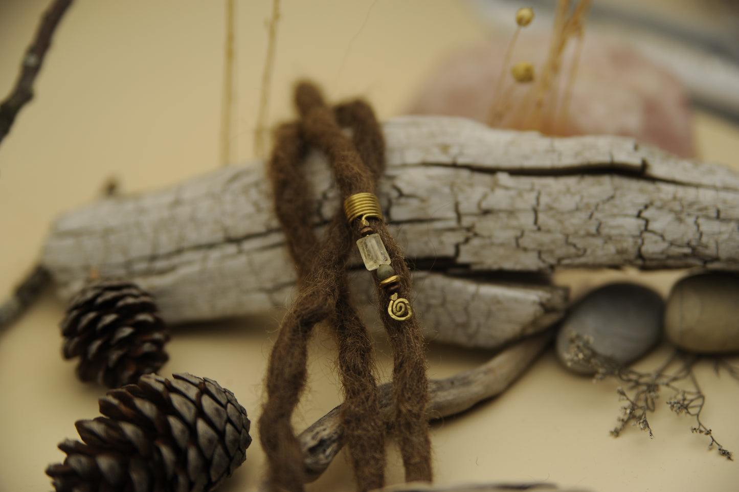 Dreadlock Drahtperle mit Citrin, Holz & Messing
