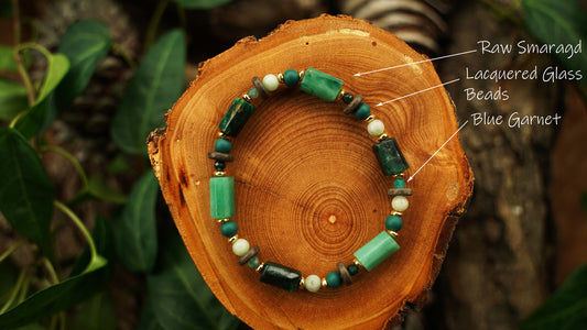 Rohsmaragd Armband mit blauem Granat – Ansicht 2