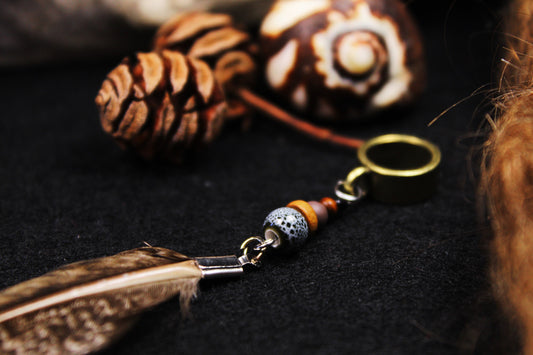 Dread Jewellery with Speckled Feather, Ceramic & Wooden Beads – view 2