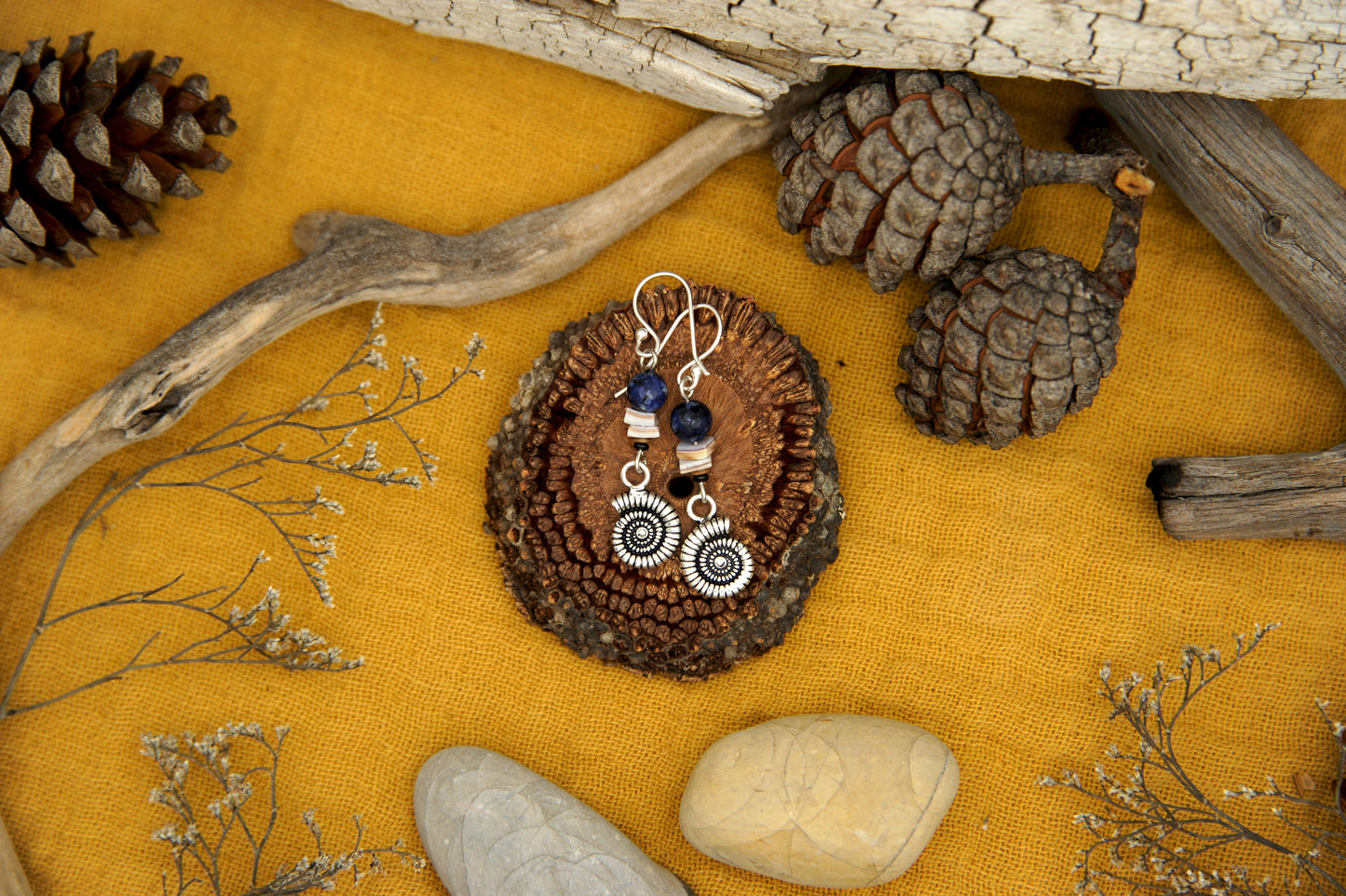 Blue Ammonite – Ohrringe aus 925er Silber & Lapislazuli
