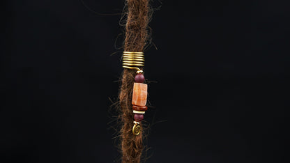 Draht-Dreadperle mit Mondstein in der Dread