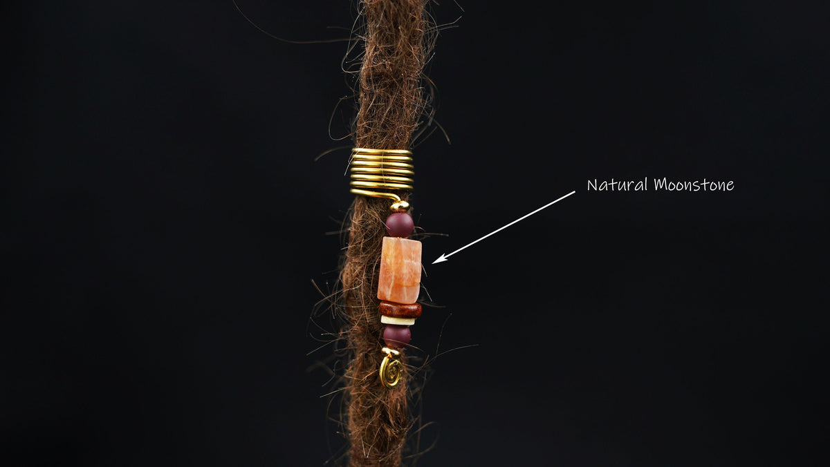 Draht-Dreadperle mit Mondstein in der Dread – Ansicht 2
