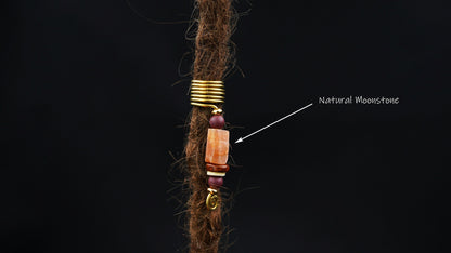 Draht-Dreadperle mit Mondstein in der Dread – Ansicht 2