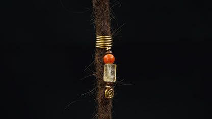 Draht-Dreadperle mit Citrin in der Dread