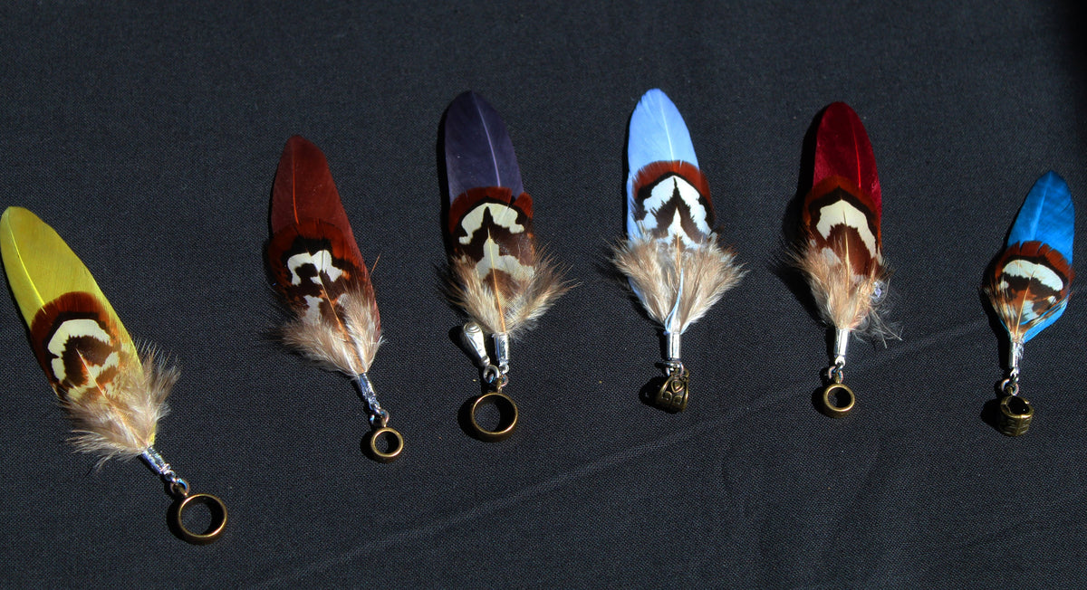 Dreadlock Federanhänger Farben – Detail