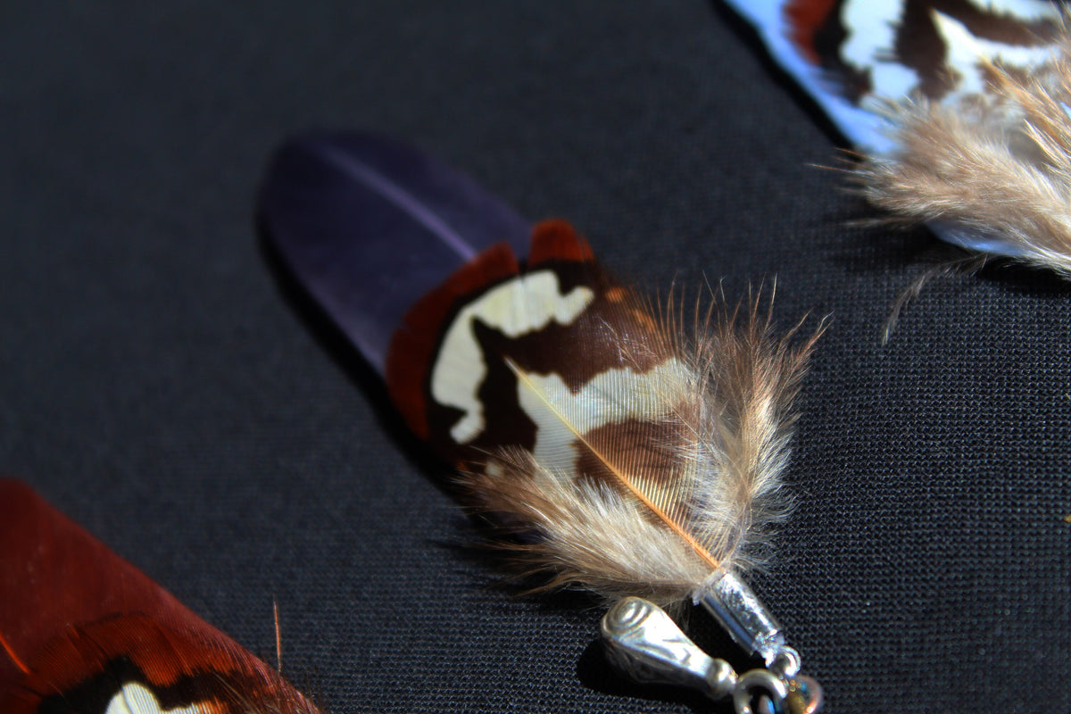 Dreadlock Federanhänger Farben – Detail