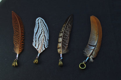 Dreadlock Federanhänger Fasan – Detail