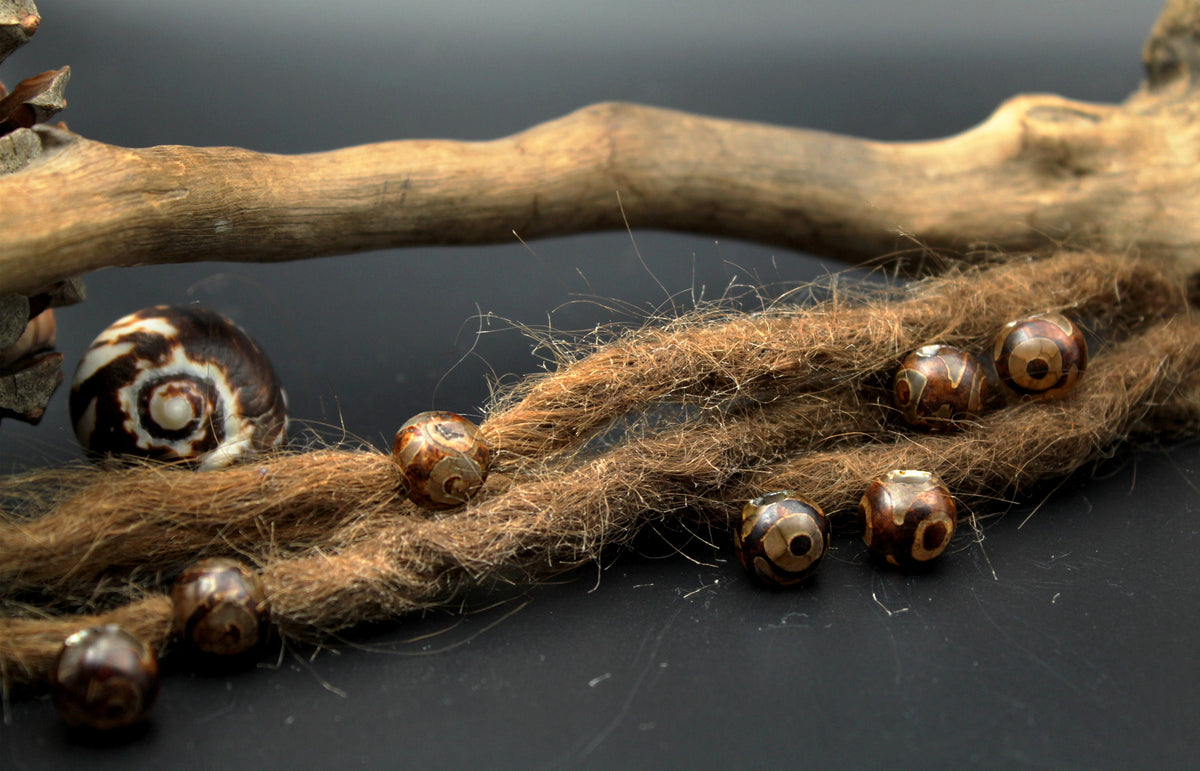 Dzi-Style Dread Beads – Set of 2, Ø 12 mm, Tibetan Pattern – view 2