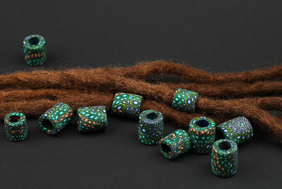 Emerald Rain Fimo Dreadperlen in Dreadlocks