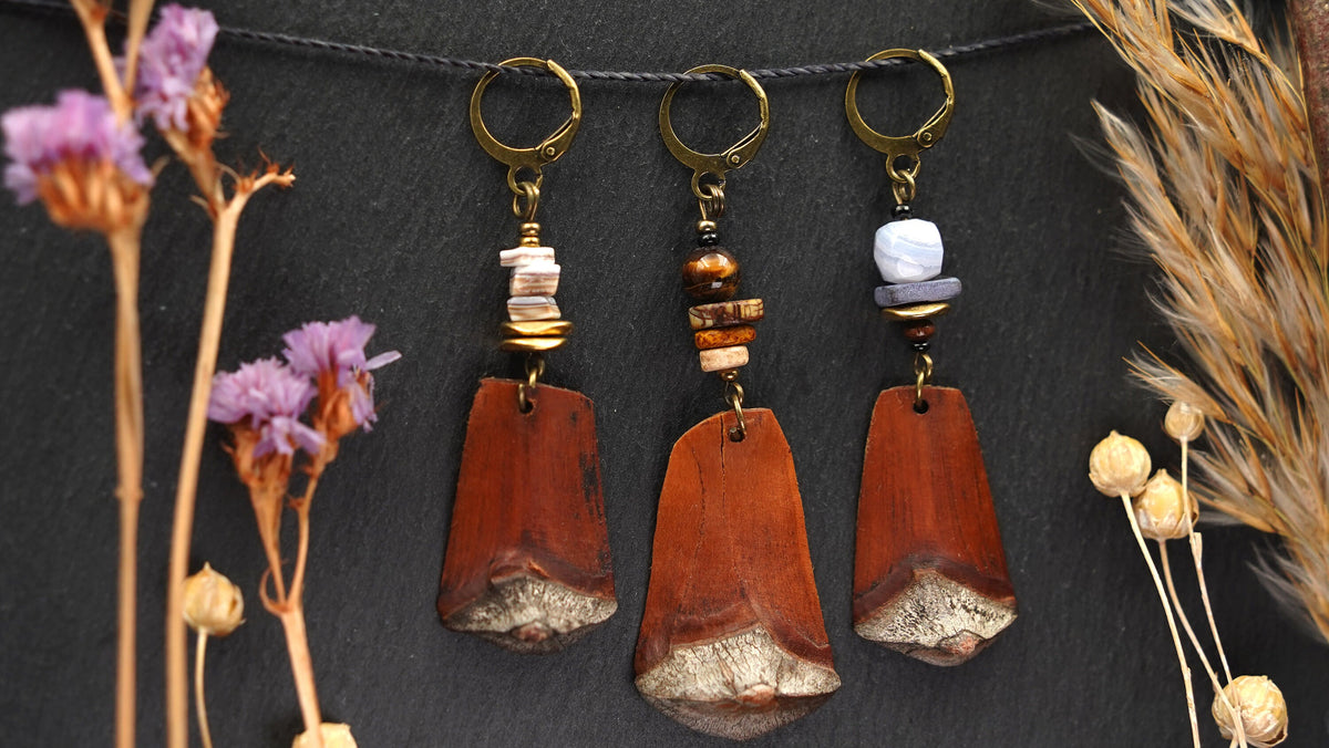 Holz Statement Ohrringe – Detail
