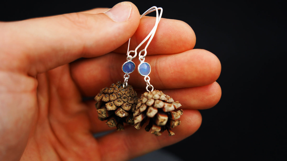 Pine Cone Earrings with Chalcedony in 925 Silver – Mini Cones from Italy