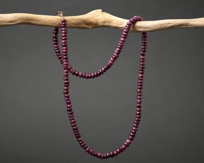 Facettierte Rubin Kette in tiefem Rot – Ansicht 7