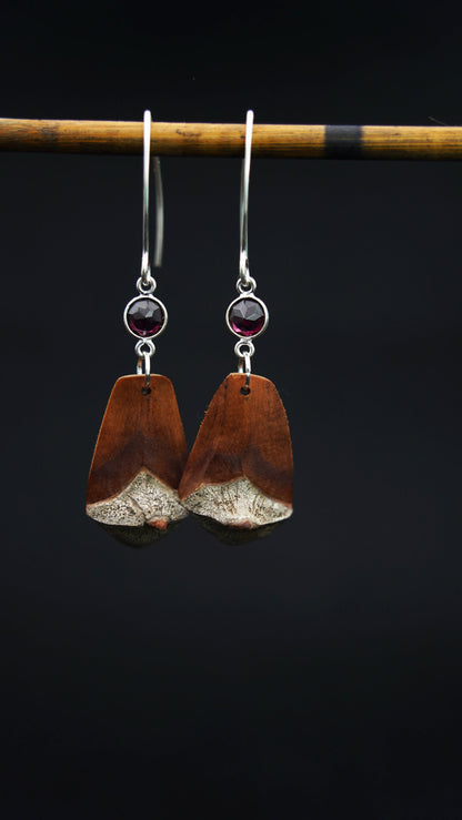 925 Silver Earrings with Pine Cone Scale & Faceted Garnet – view 4
