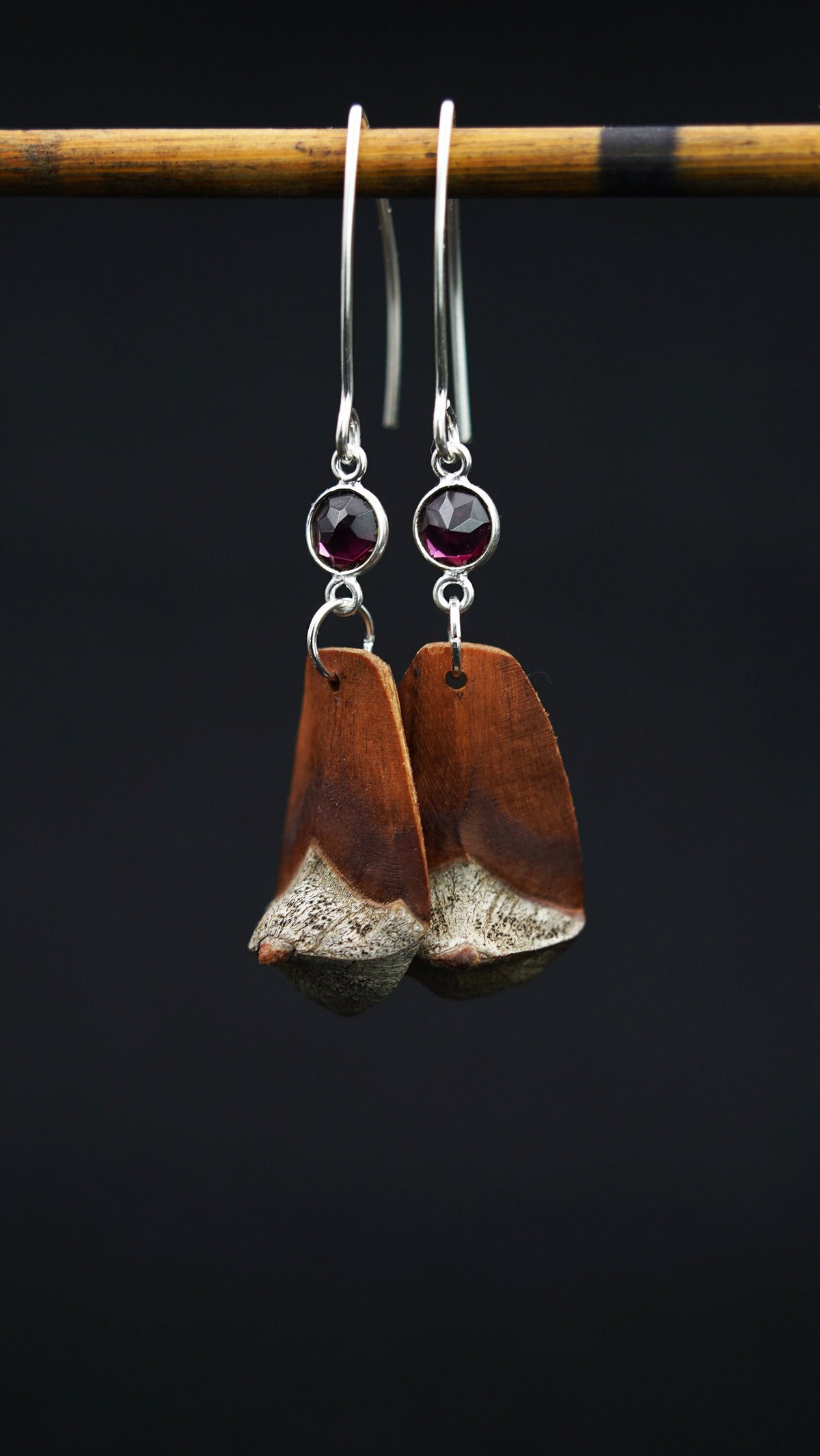 925 Silver Earrings with Pine Cone Scale & Faceted Garnet – view 5