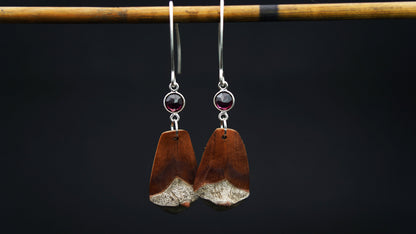 925 Silver Earrings with Pine Cone Scale & Faceted Garnet – view 6