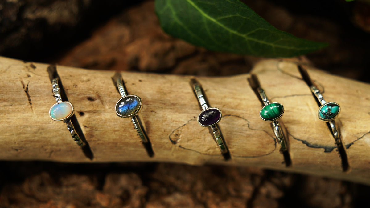 Minimalist 925 Silver Ring with Gemstone – Amethyst, Turquoise, Malachite, Labradorite or Opal – view 2