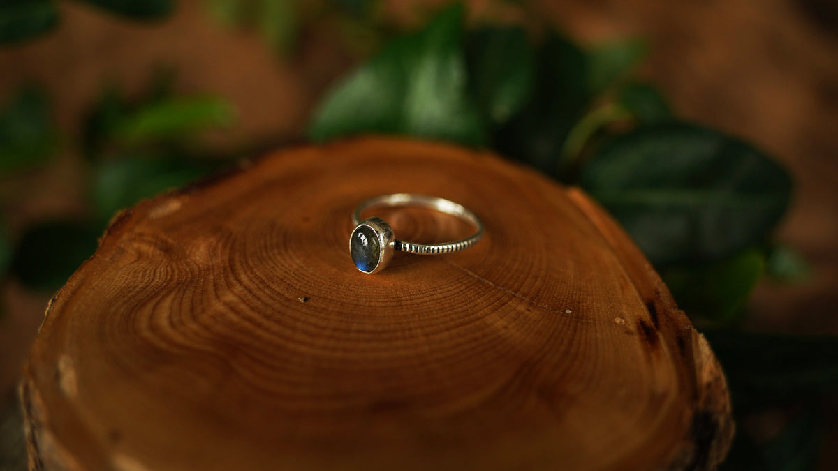 Minimalist 925 Silver Ring with Gemstone – Amethyst, Turquoise, Malachite, Labradorite or Opal – view 4