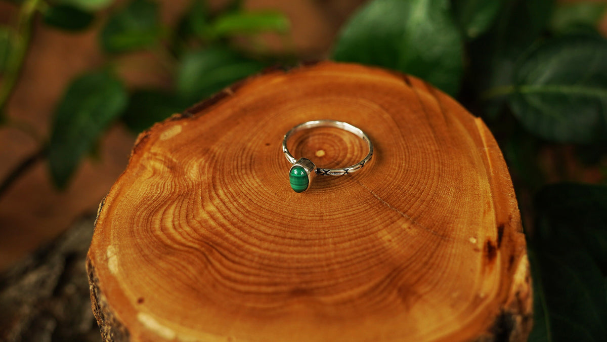 Minimalist 925 Silver Ring with Gemstone – Amethyst, Turquoise, Malachite, Labradorite or Opal – view 6