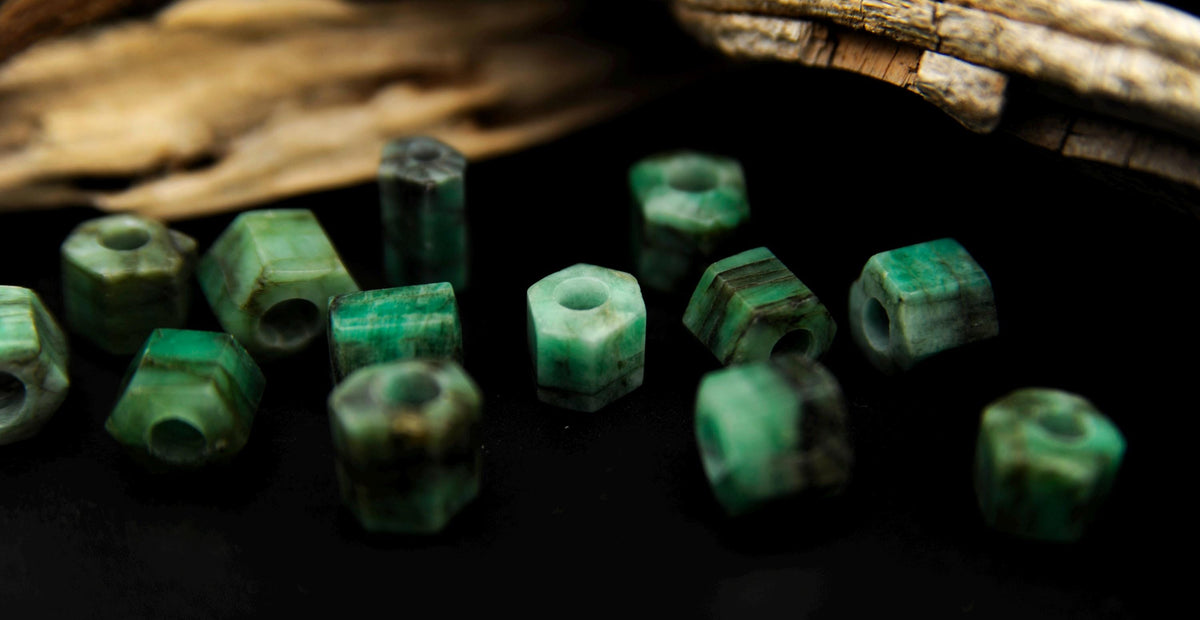 Smaragd Dreadlockperle – Detail