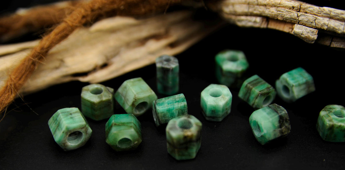 Smaragd Dreadlockperle – Detail