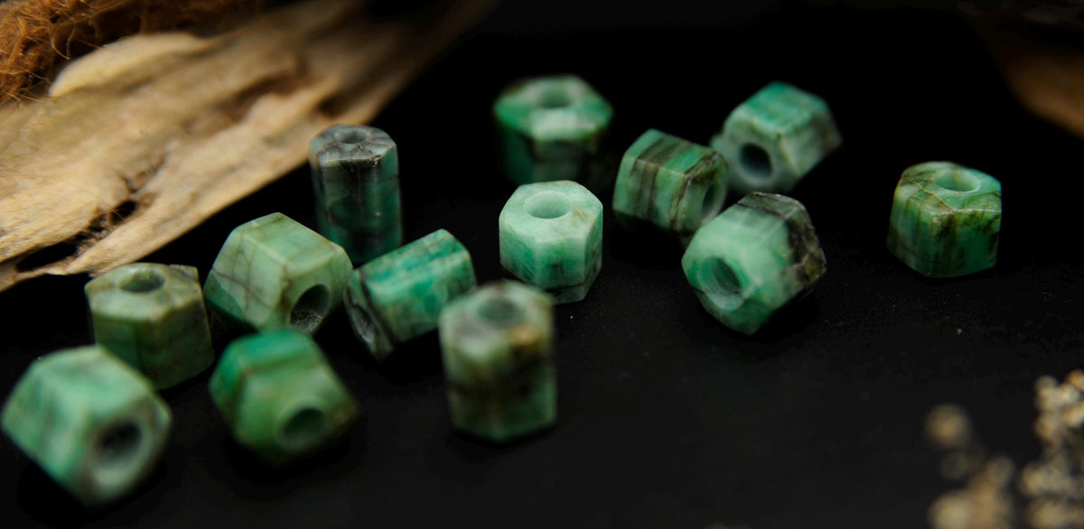 Smaragd Dreadlockperle – Detail
