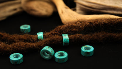 Turquoise-Coloured Dread Beads – Flat Rings 12 × 6 mm, Set of 2 – view 4
